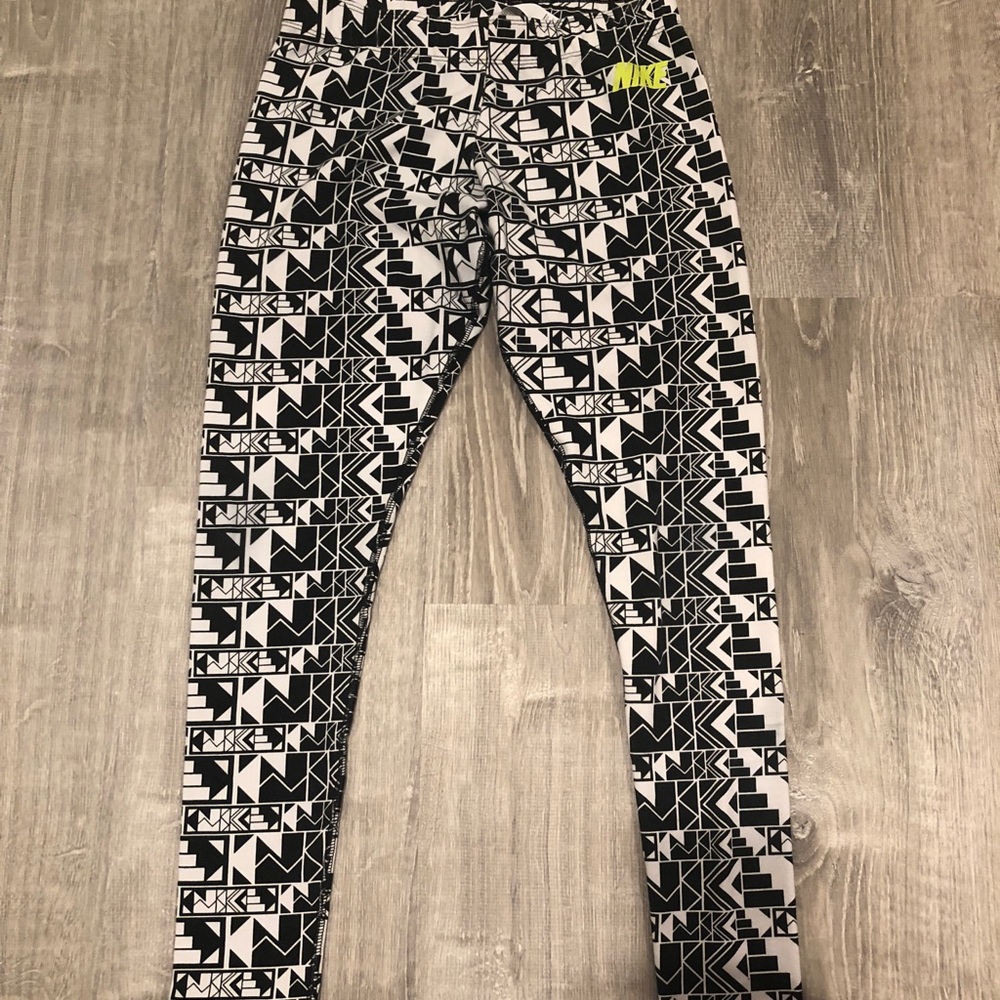 Nike Aztec leggings